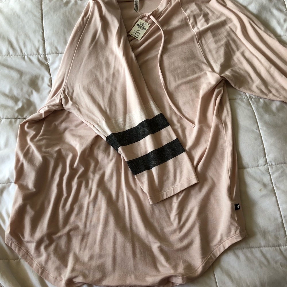 HP!🎉 NWOT 3/4 Sleeve Lace Up Tee - Picture 4 of 6